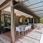 Vomo Island Resort