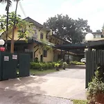 Studio 6 Apartments