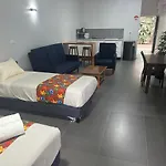 Yatulau Hotel And Conference