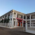 White Diamond Apartments