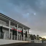 White Diamond Apartments