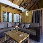 Club Fiji Resort