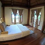Papageno Resort & Dive