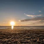 Ramada Suites By Wyndham Wailoaloa Beach Fiji