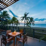 Hilton Fiji Beach Resort And Spa