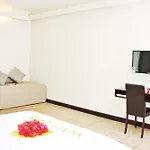 Hotel Oasis