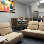 Ratsun Nadi Airport Apartment Hotel