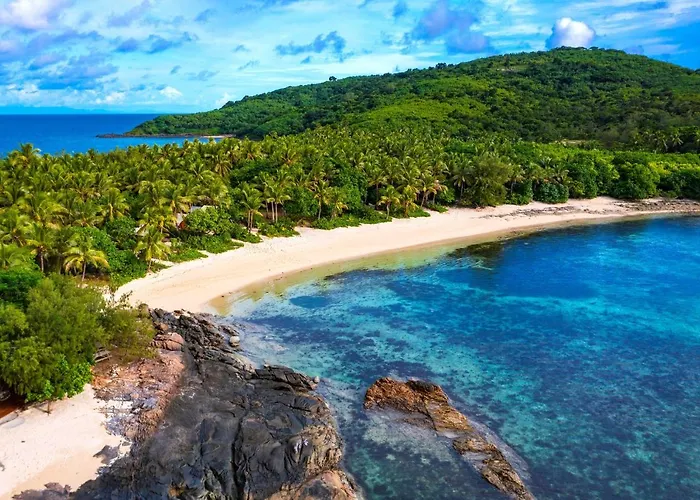 Barefoot Manta Island Resort