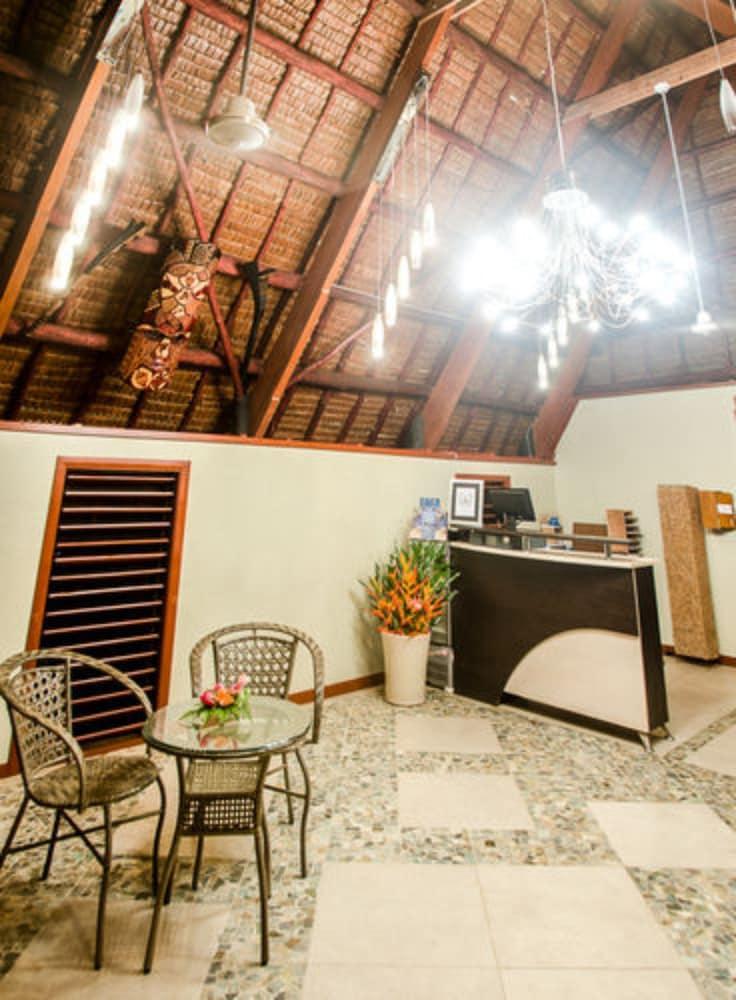 Resort Mango Bay Namatakula
