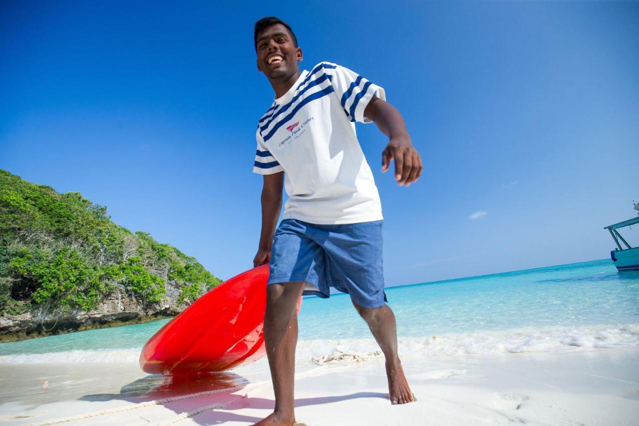 Captain Cook Cruises Fiji