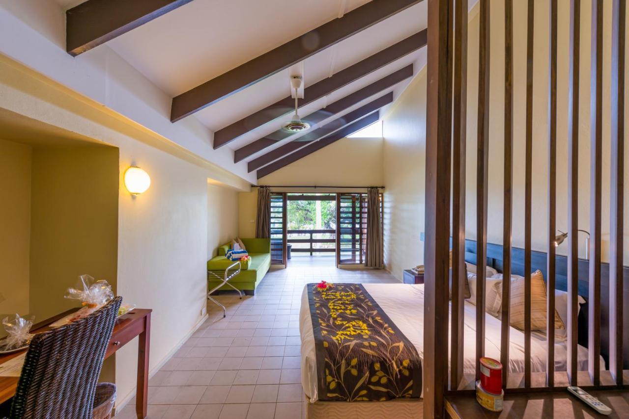 & - Fiji Resort Mana Island