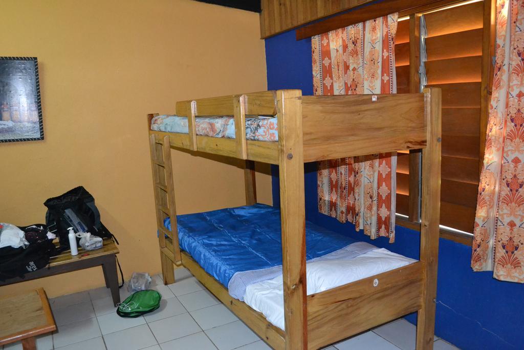 Ratu Kini Backpackers & Dive Resort