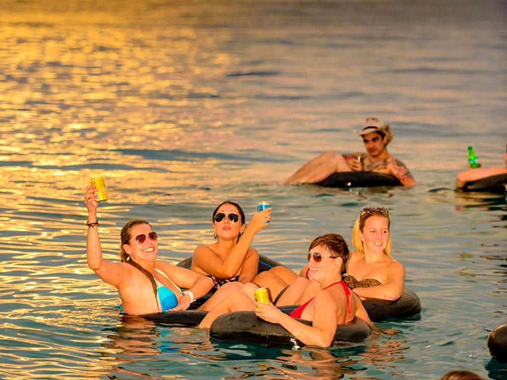 Mantaray Island Resort 3*