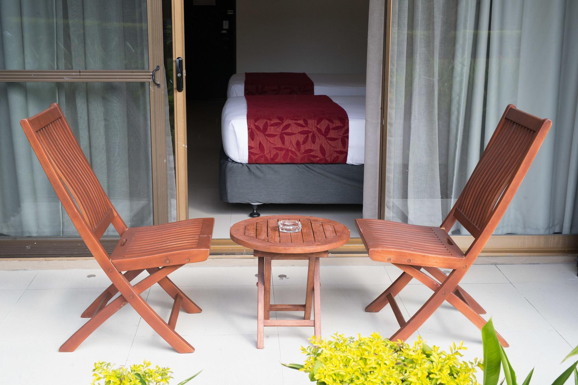 Tanoa International Hotel 4*