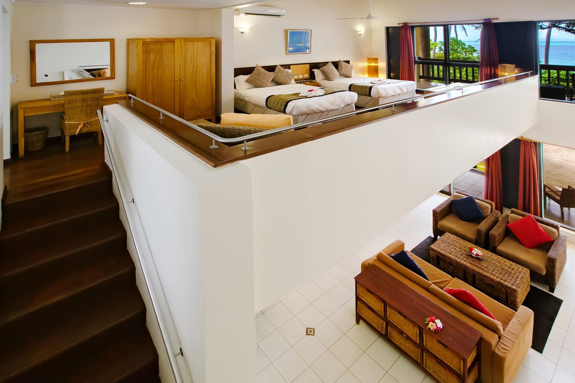 & - Fiji Mana Island