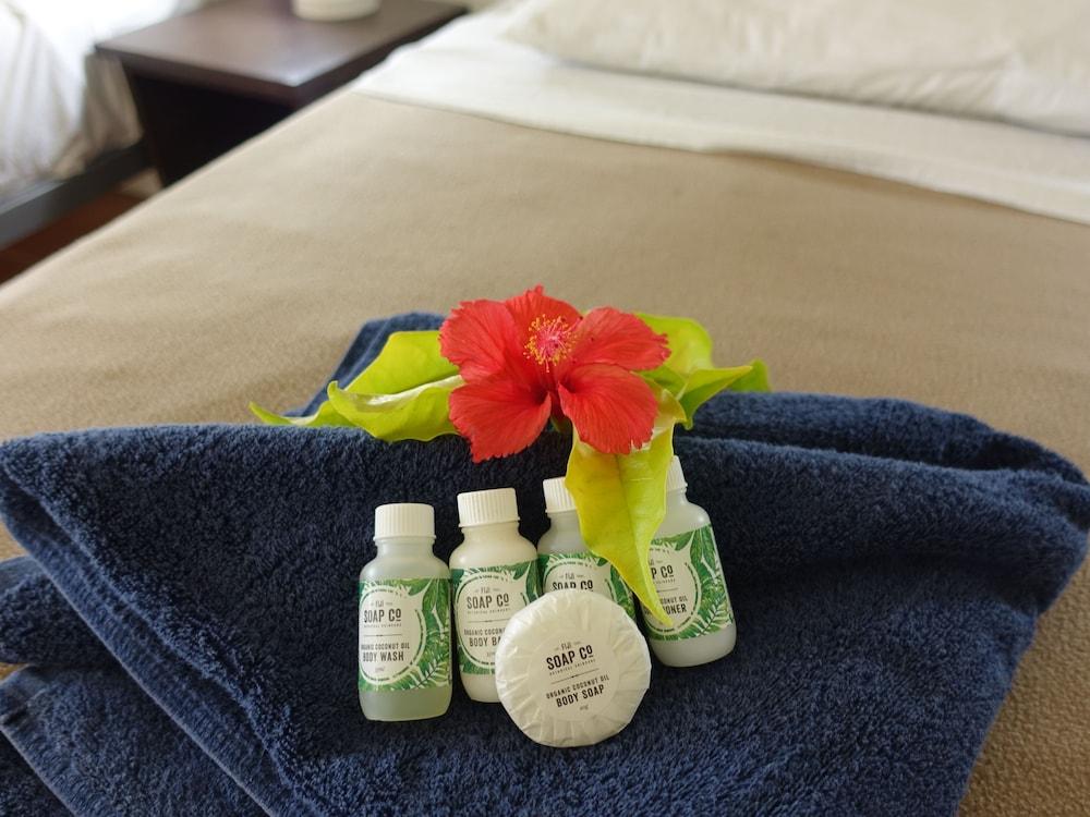 Oasis Palms 3*