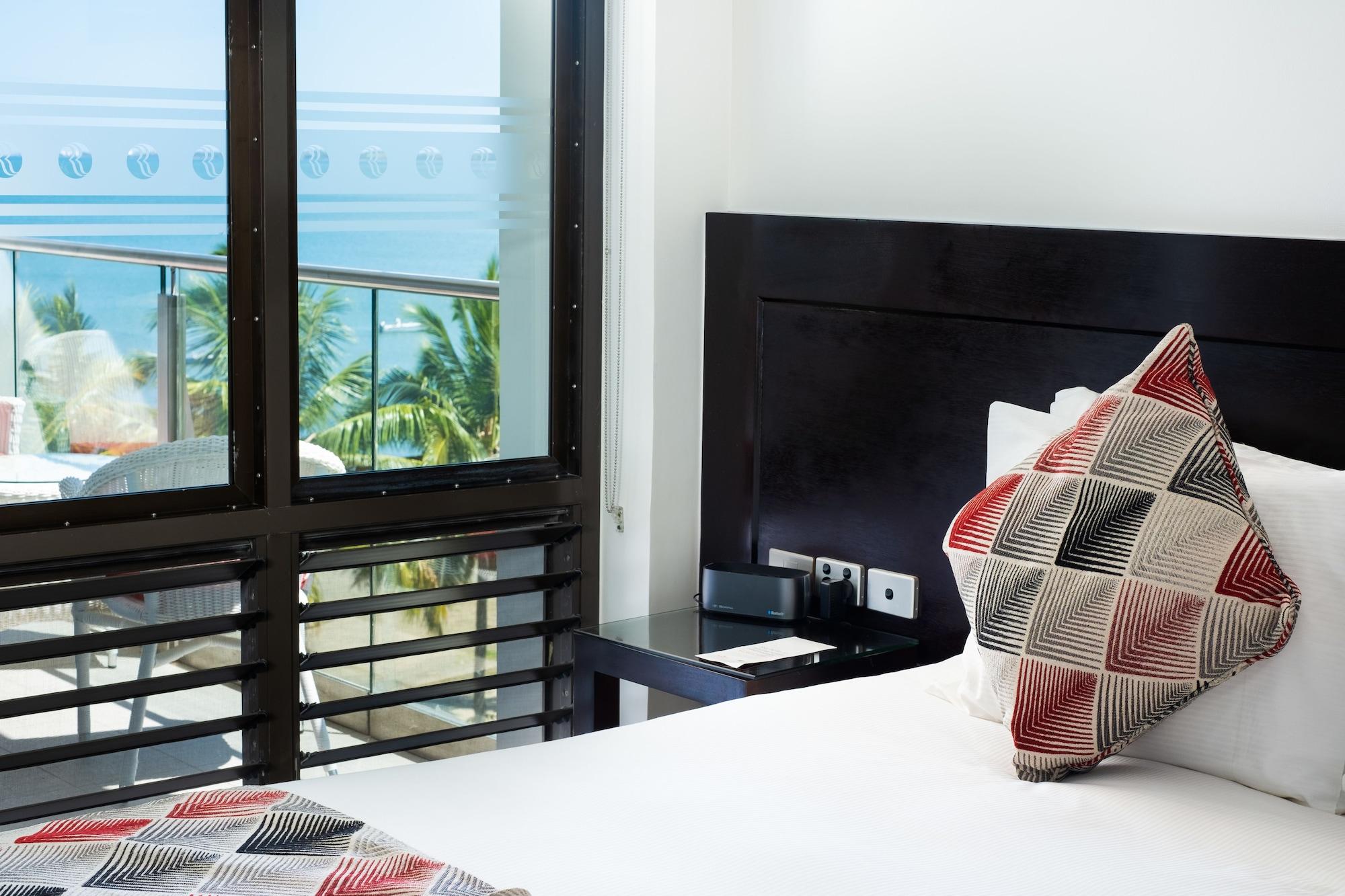 Ramada Suites By Wyndham Wailoaloa Beach Fiji 4* Nadi