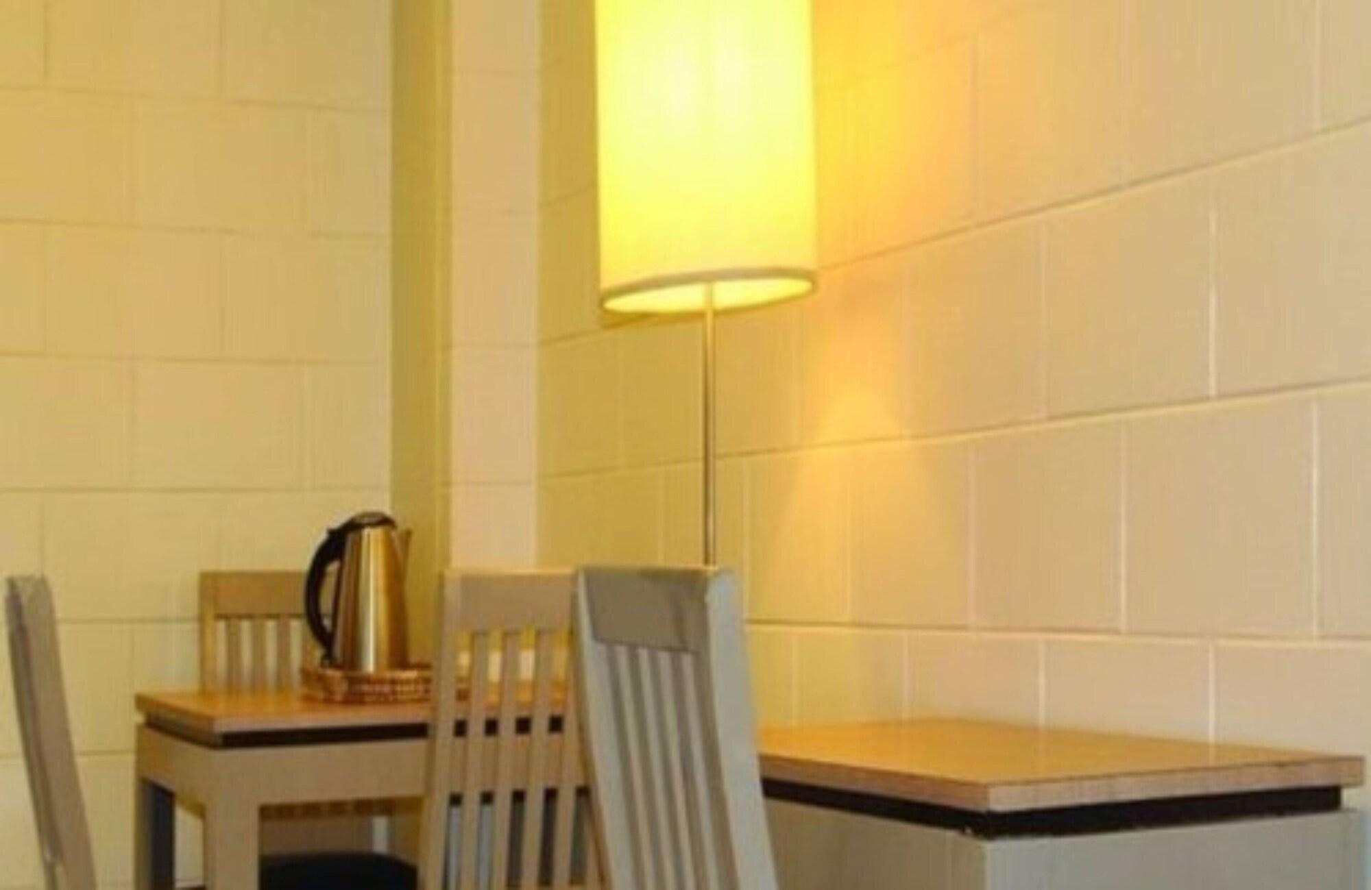 Peninsula International Hotel 3*