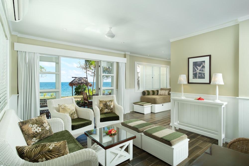 Resort Malolo Island 4*