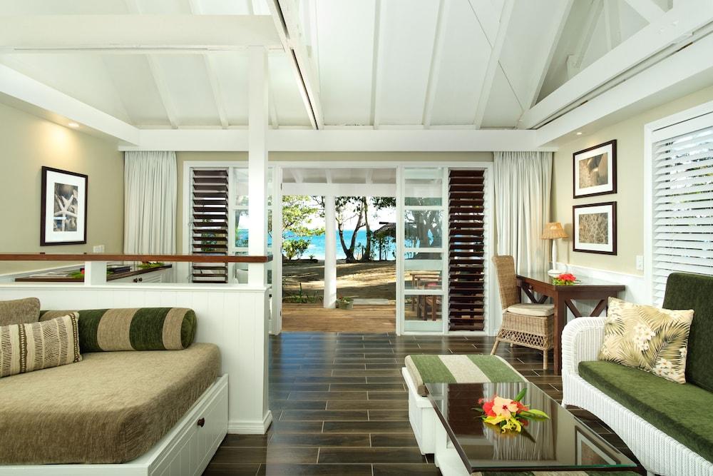 Resort Malolo Island