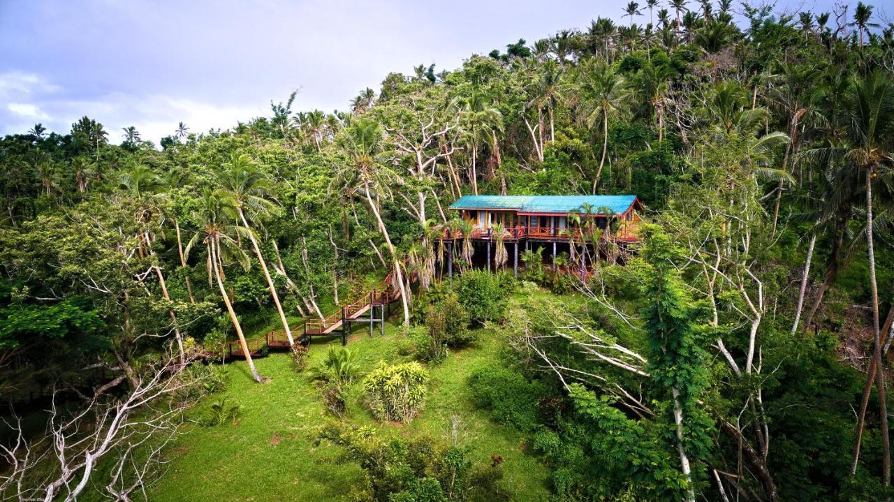 Maravu Taveuni *