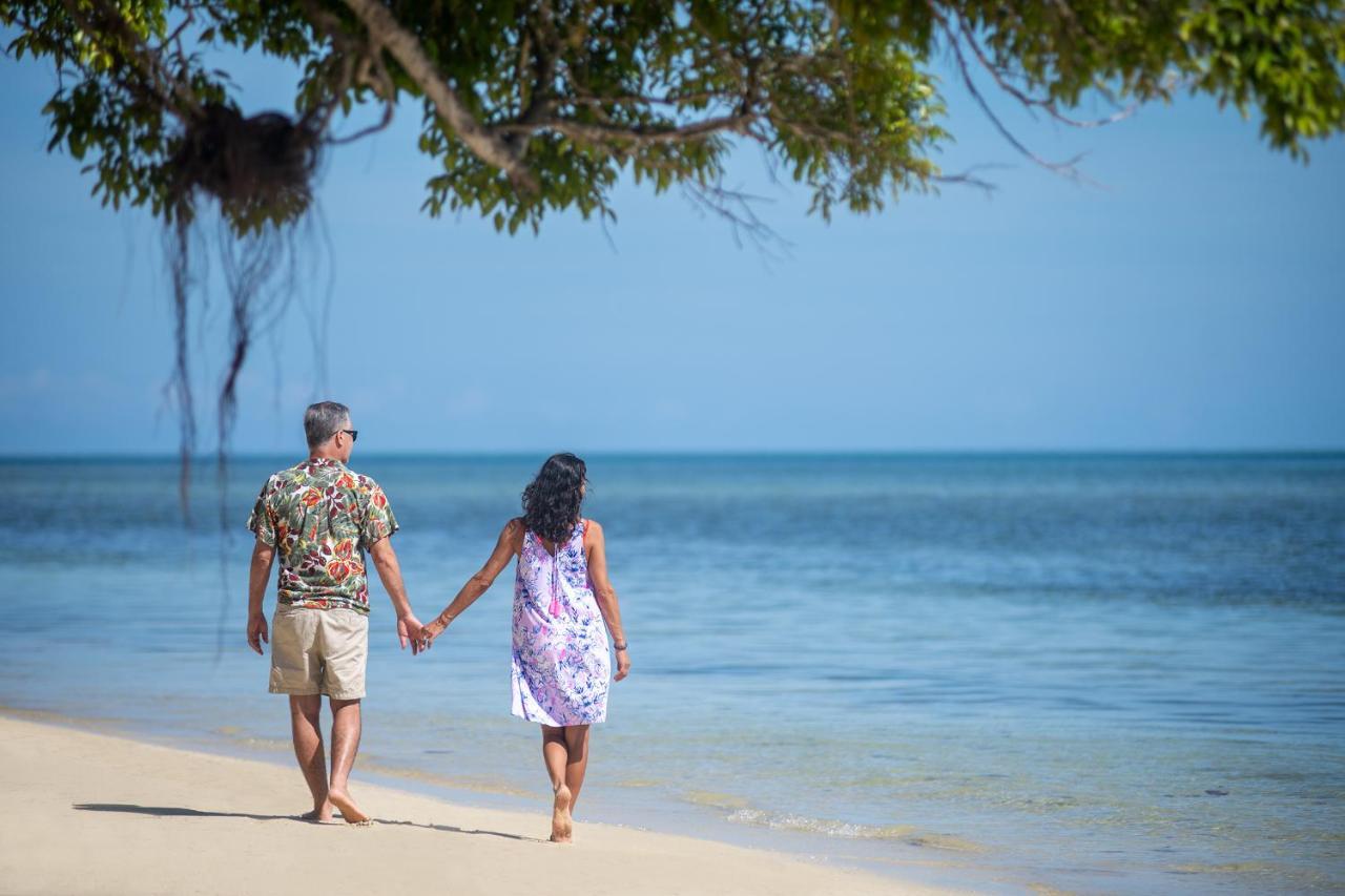 Lomani Island - Adults Only 4*