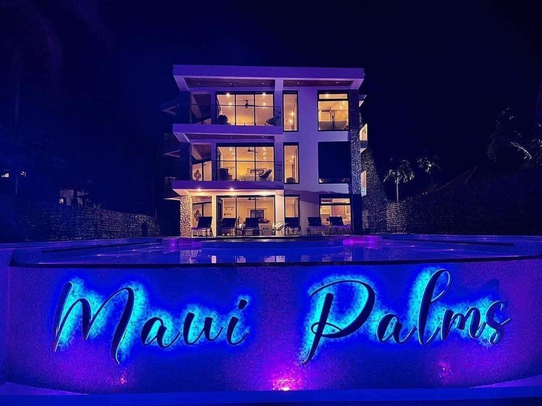 Resort Maui Palms