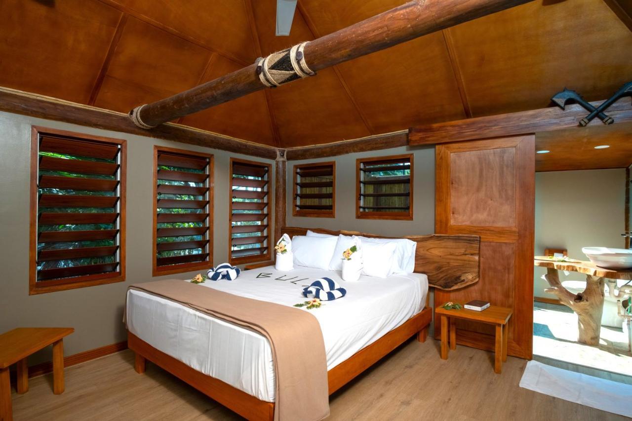 Barefoot Manta Island Resort 3*