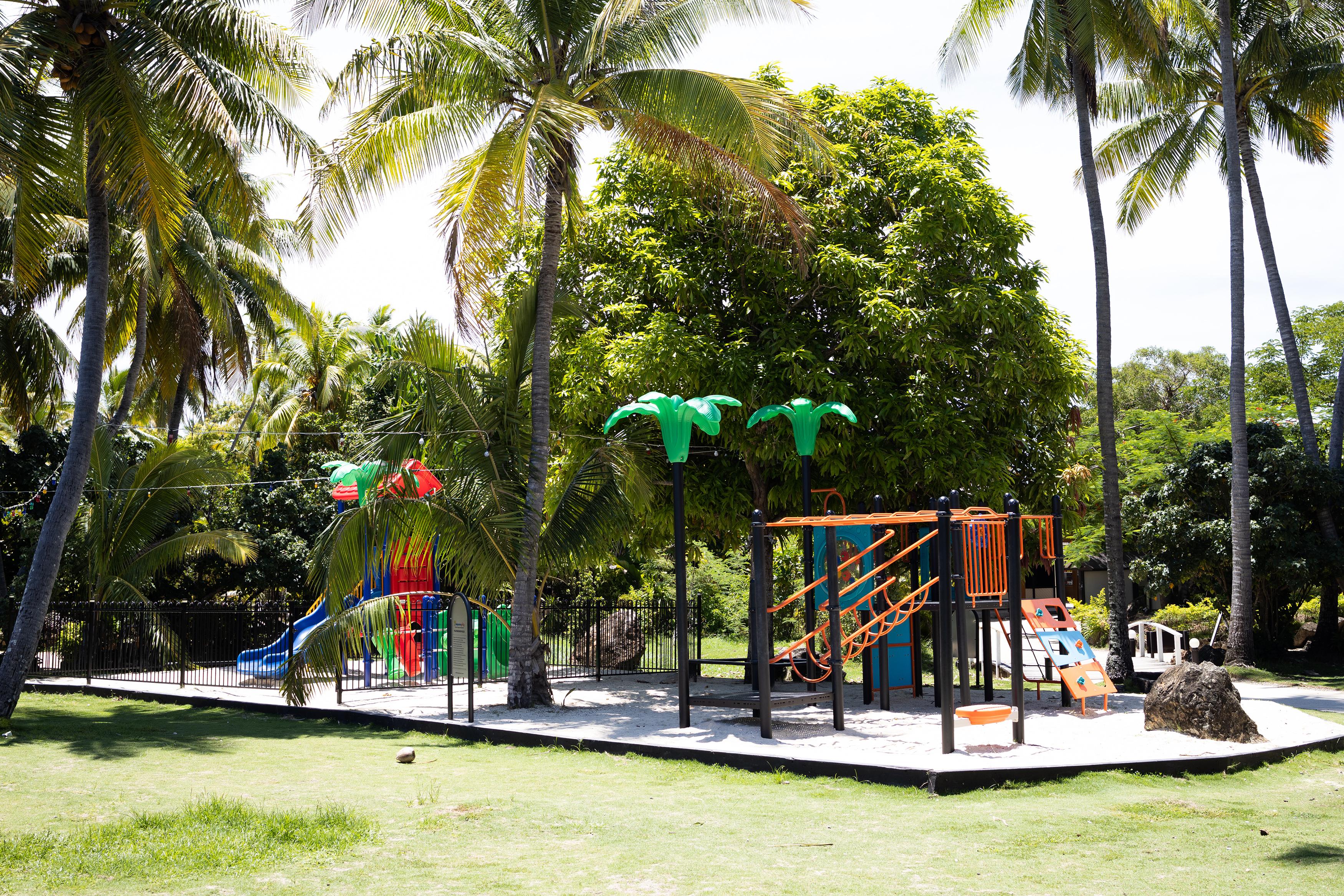Plantation Island Malolo Lailai