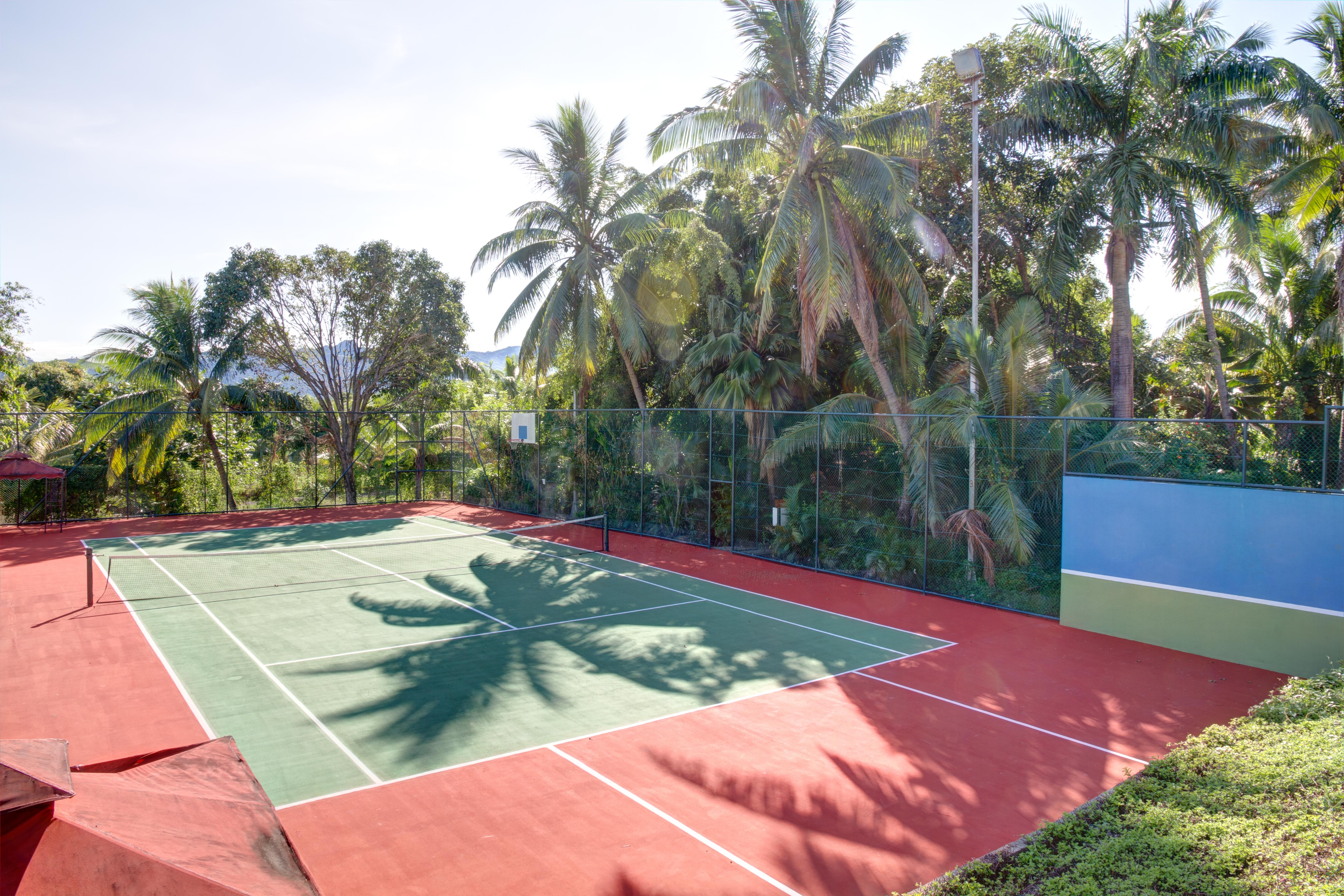 Tanoa International 4*