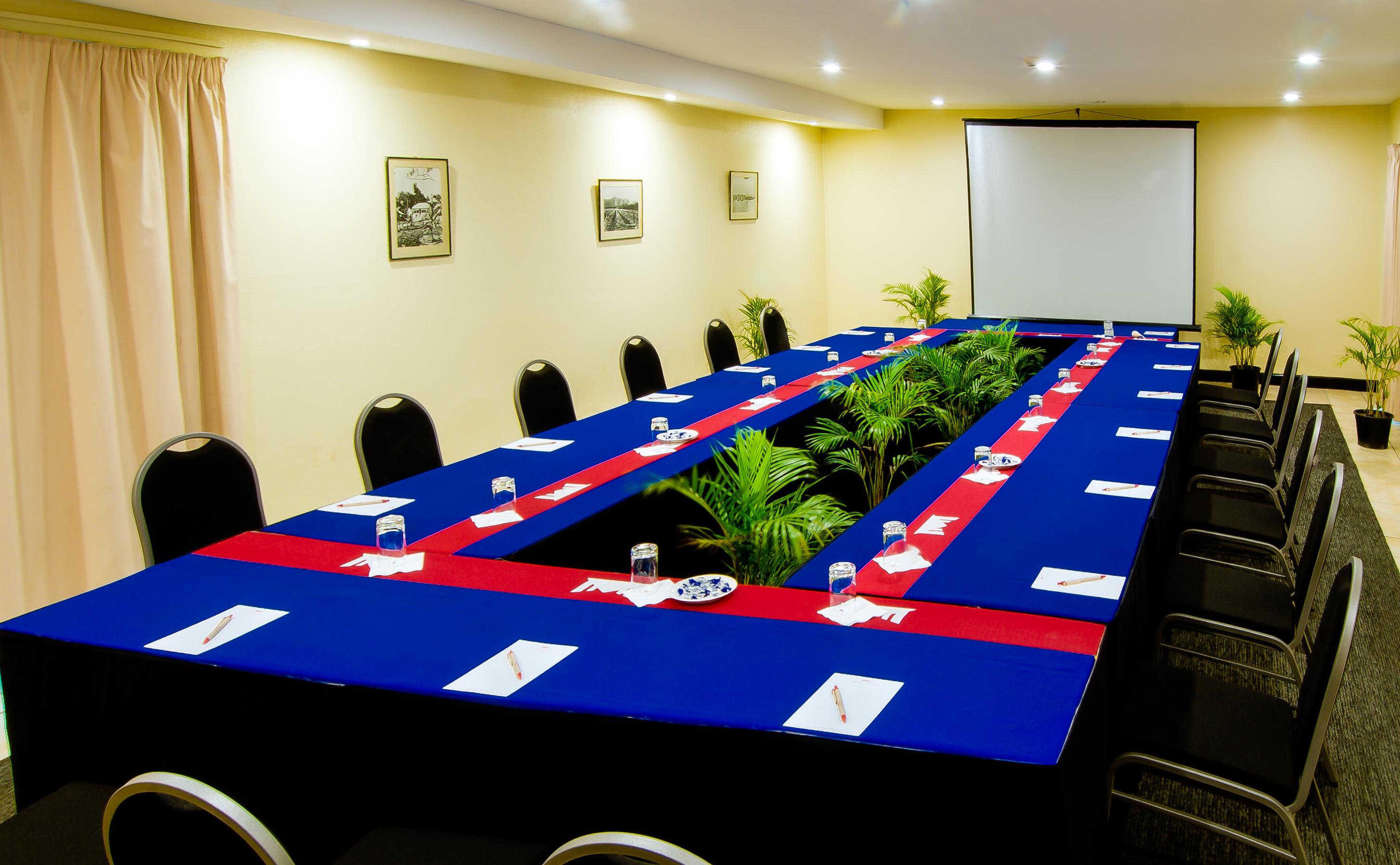 Hotel Tanoa Waterfront