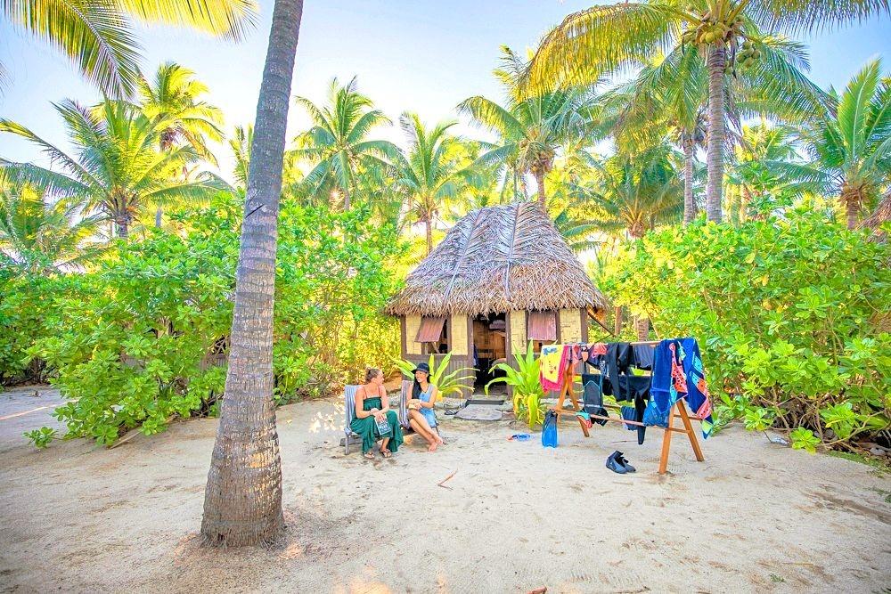 Barefoot Manta Island Resort Resort