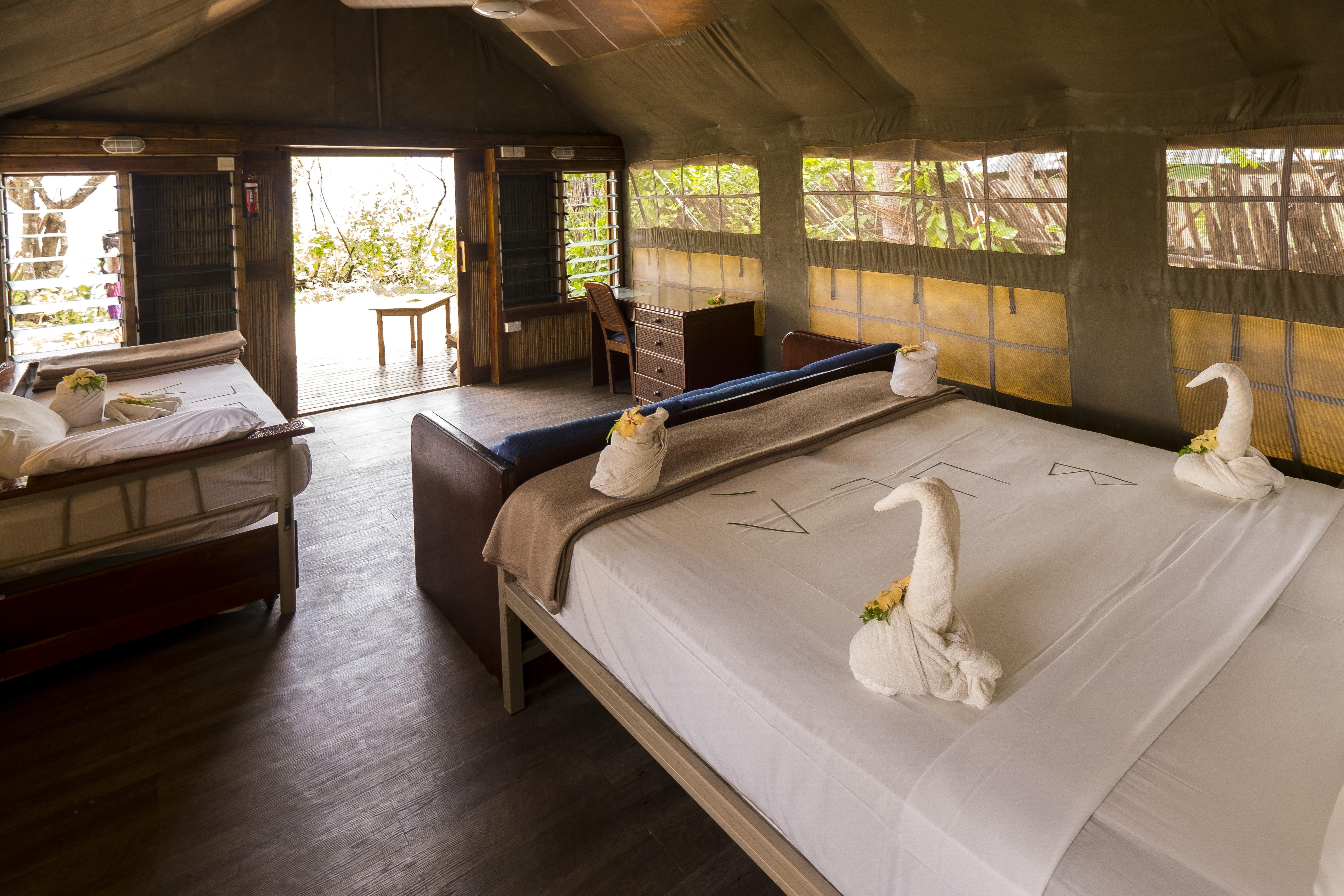 Resort Barefoot Manta Island Resort