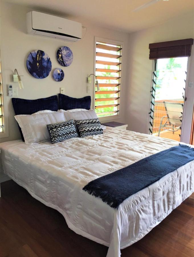 Island Breeze Fiji * Savusavu
