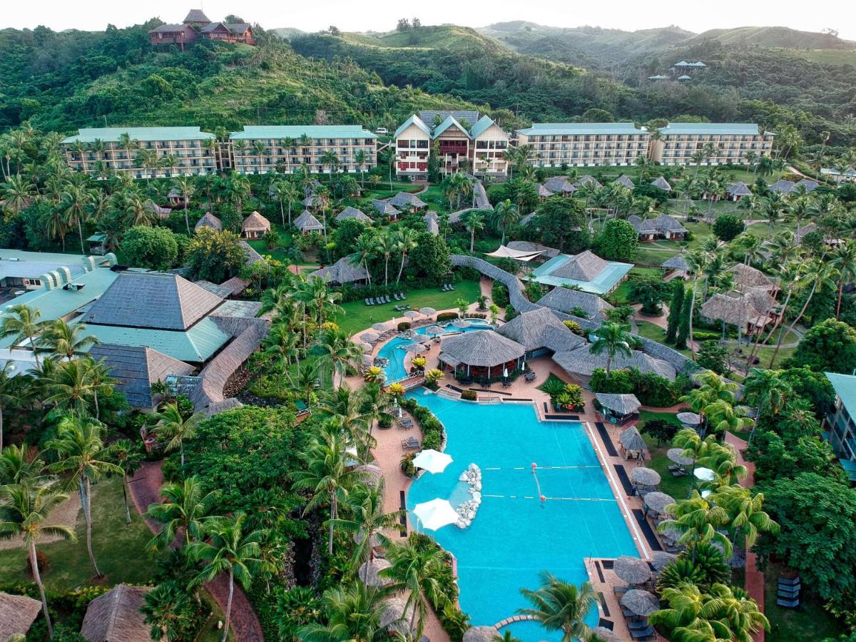 Outrigger Fiji Resort 5*