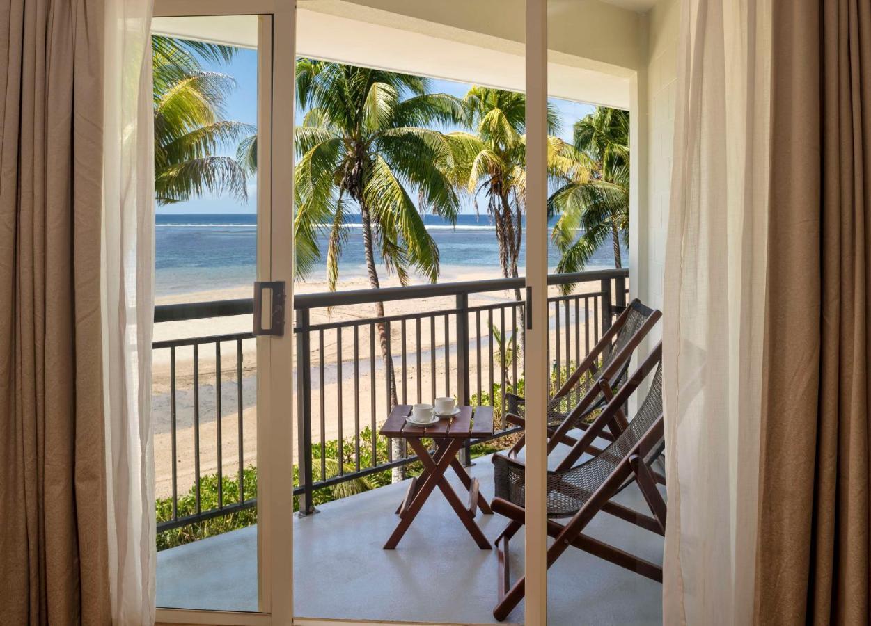 Outrigger Fiji