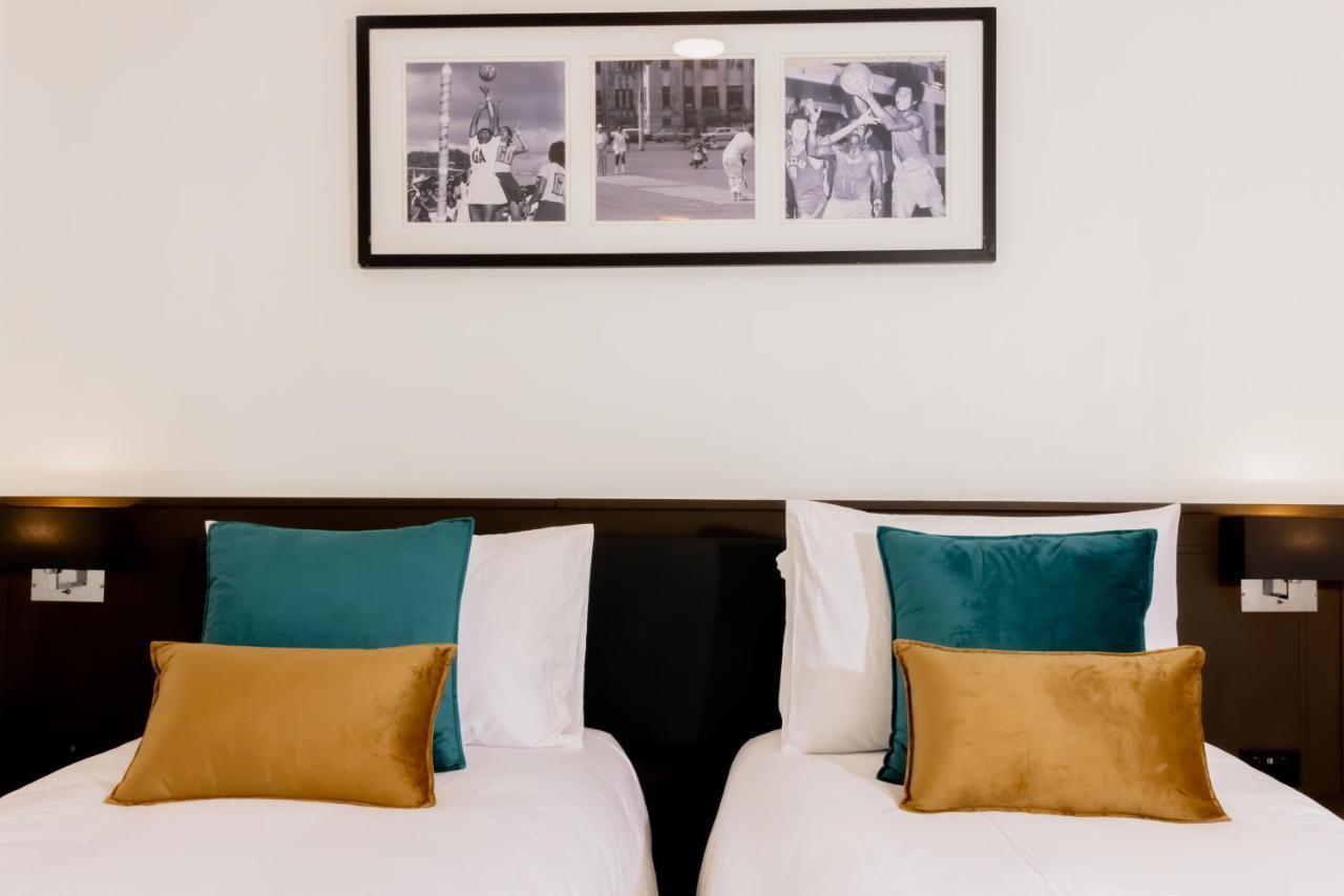 Capricorn 3* Suva
