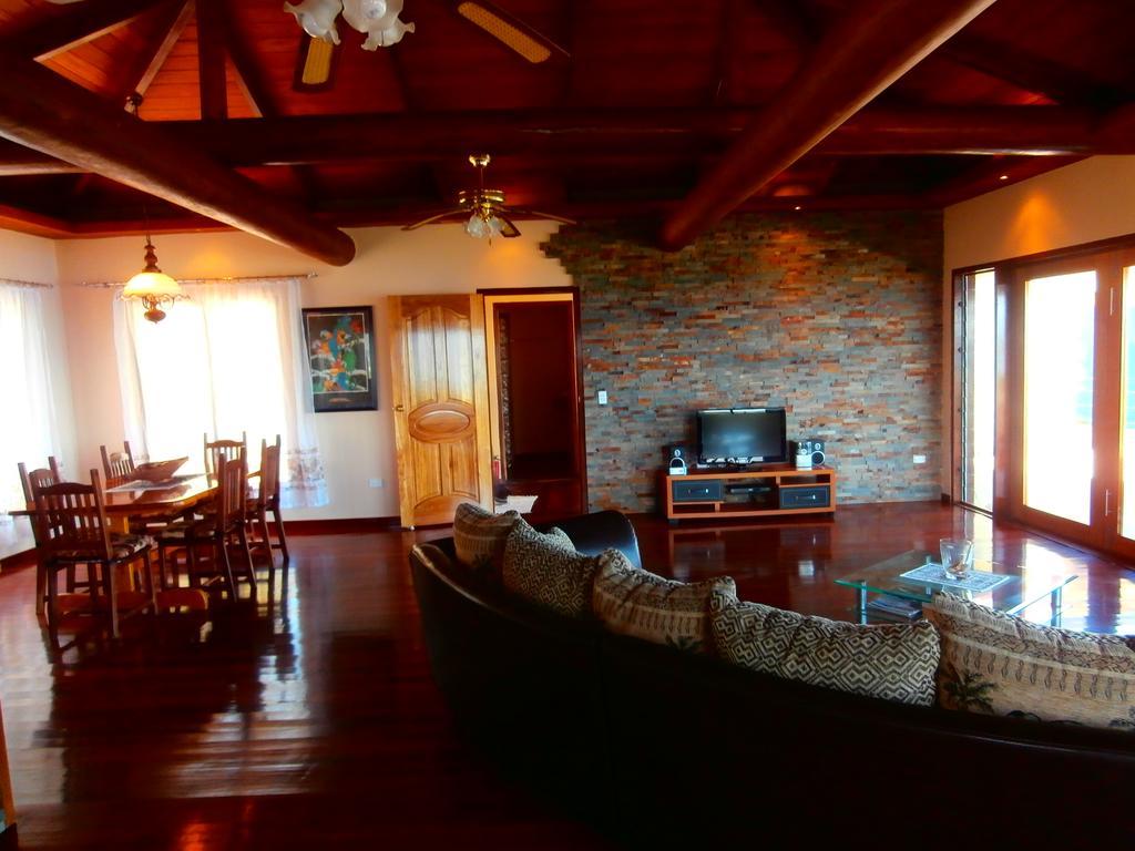 Korovesi Sunshine Apartment *