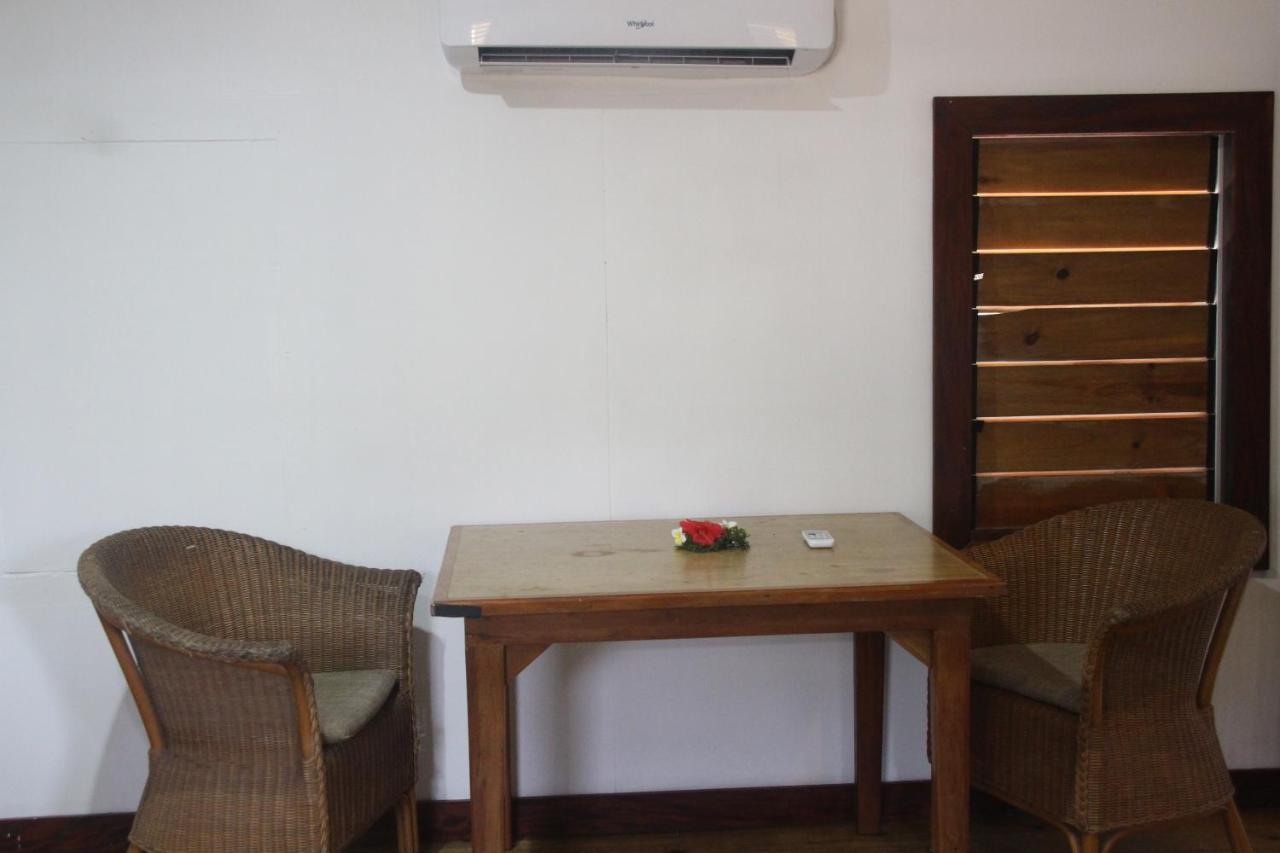 Backpackers And Dive Resort *