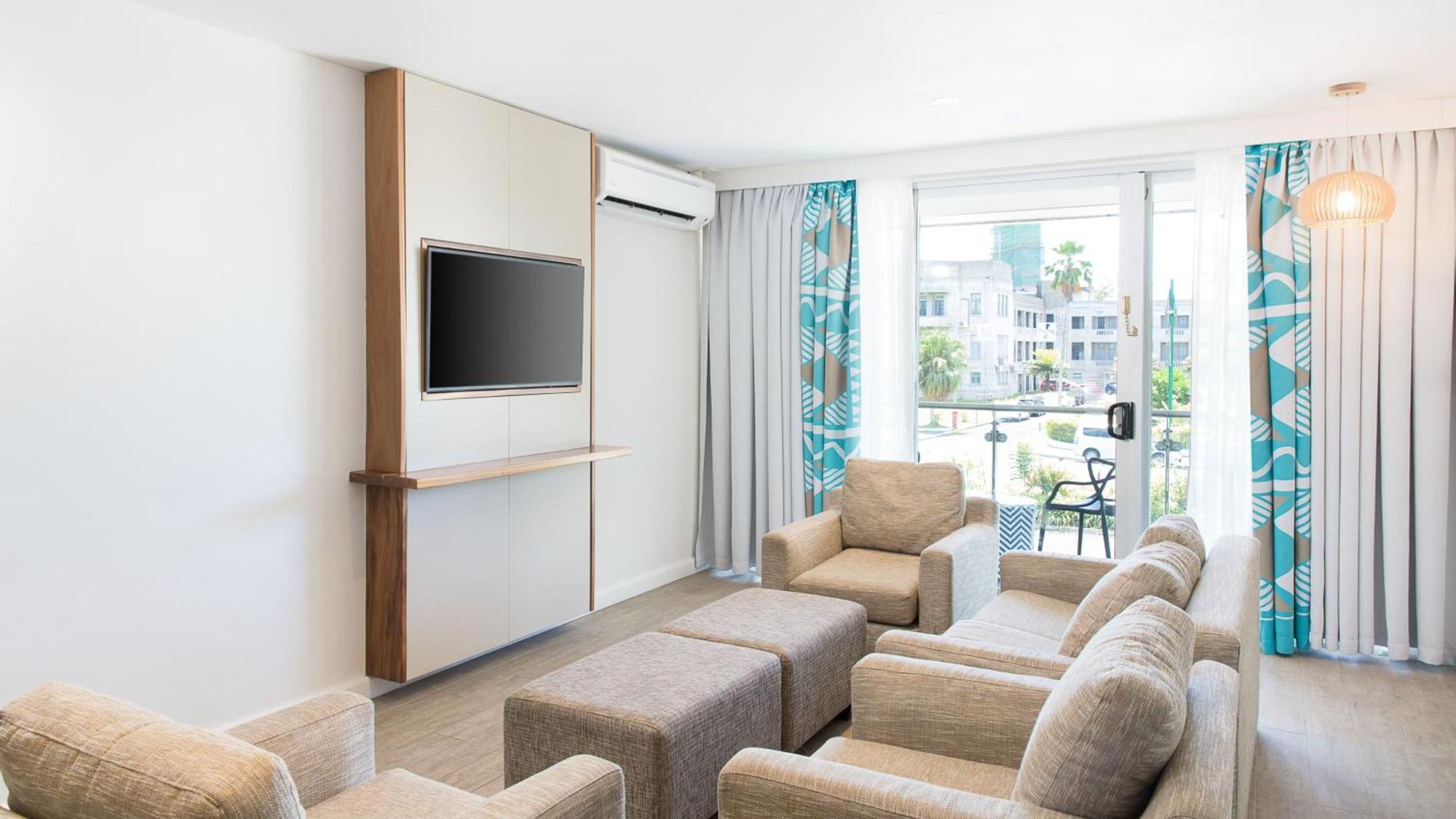 Hotel By Ihg Suva