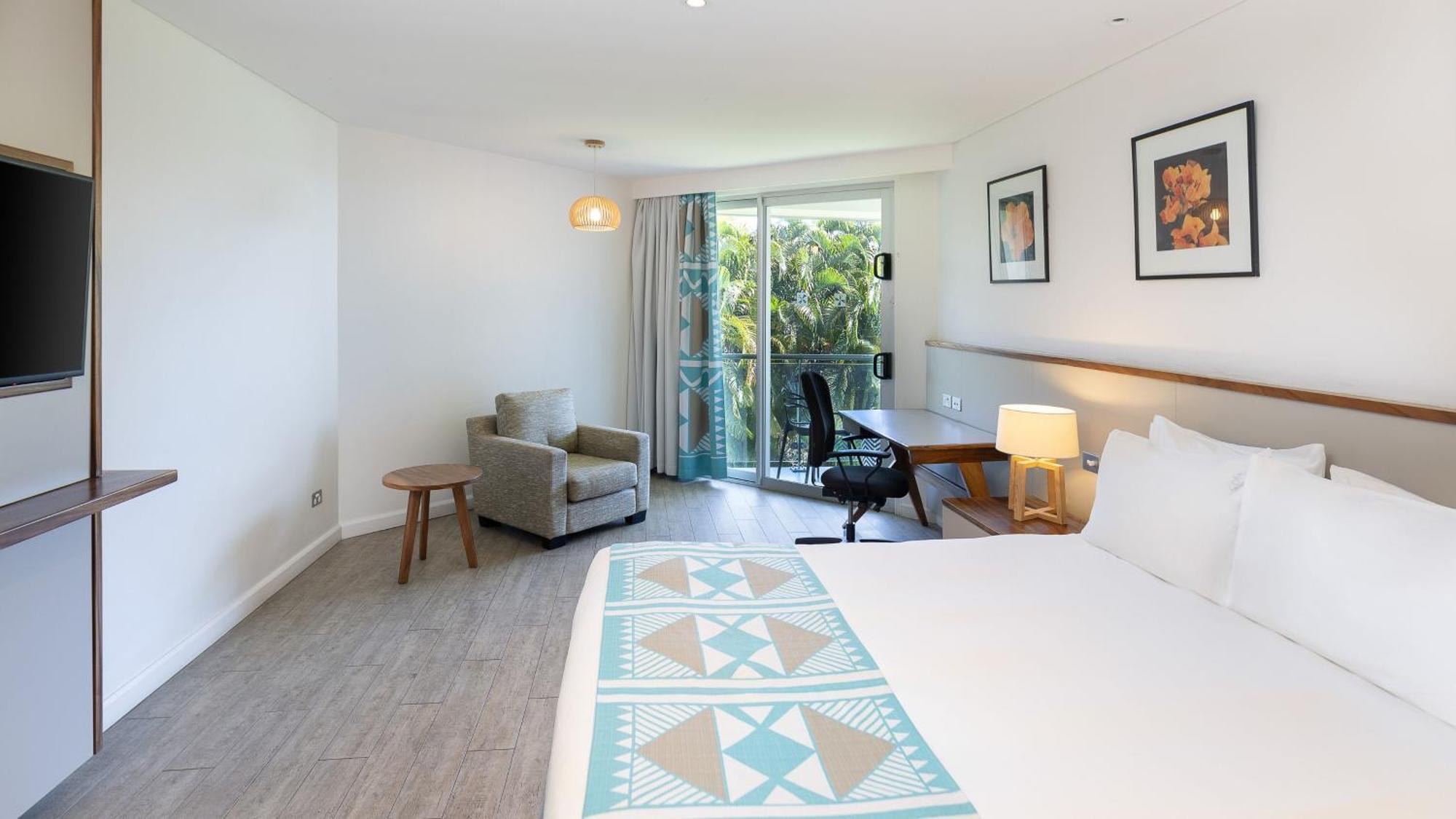 Hotel By Ihg Suva