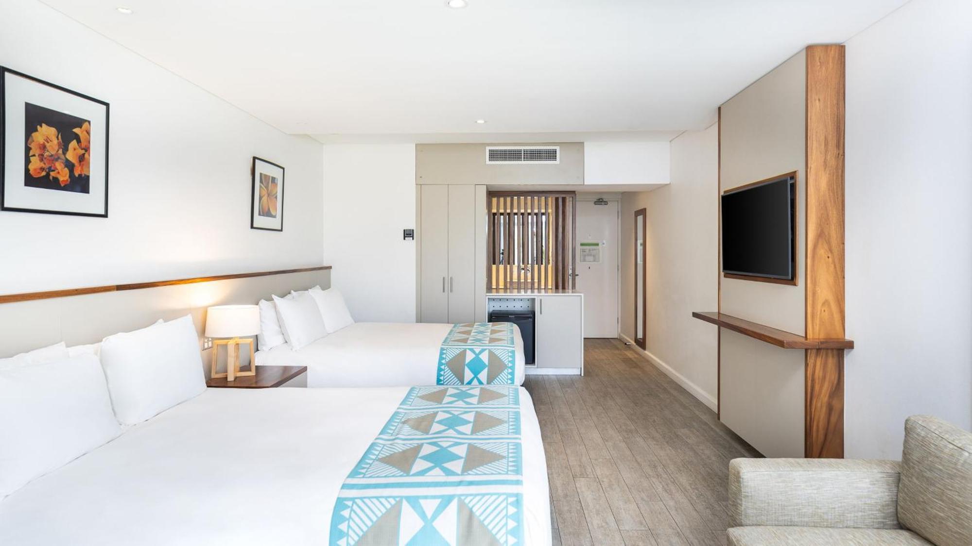 By Ihg 4*