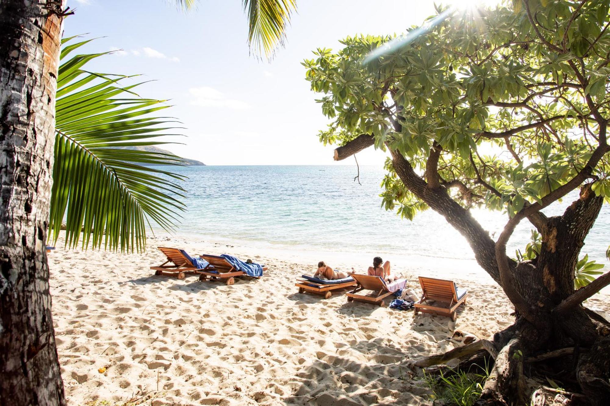 Resort Blue Lagoon Naisisili