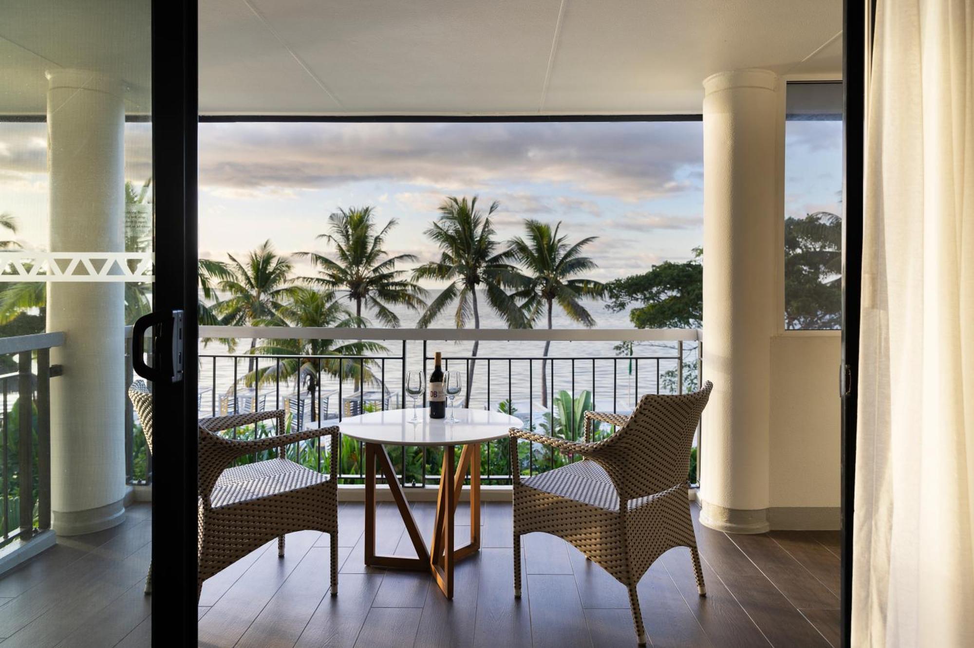 Sofitel Fiji & 5* Denarau Island
