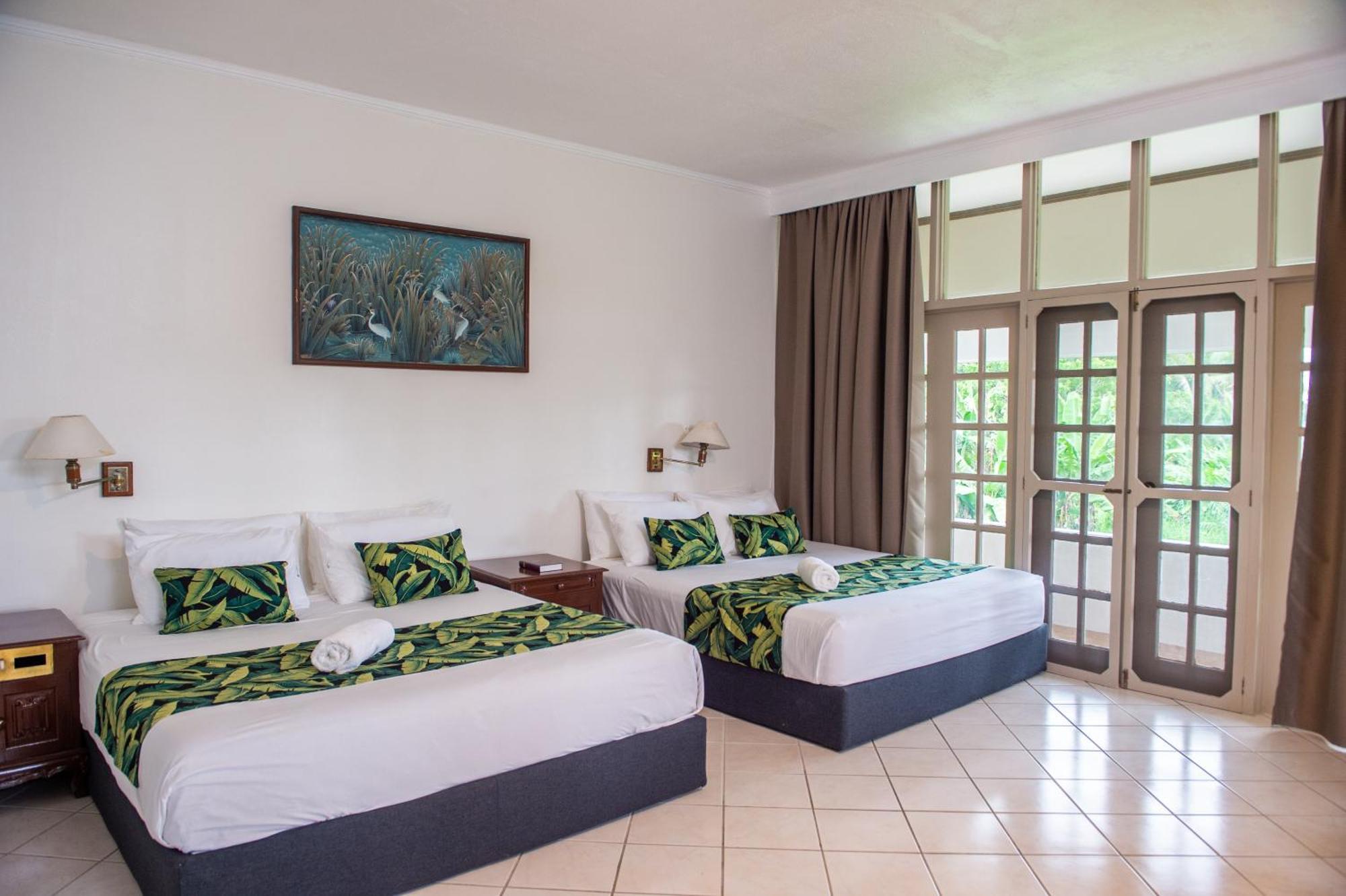Yatu Lau Lagoon Fiji Hotel 4*
