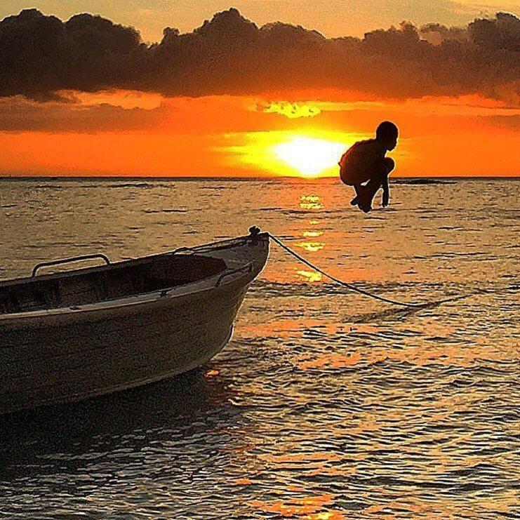 Mai Sunset Island * Ngunu
