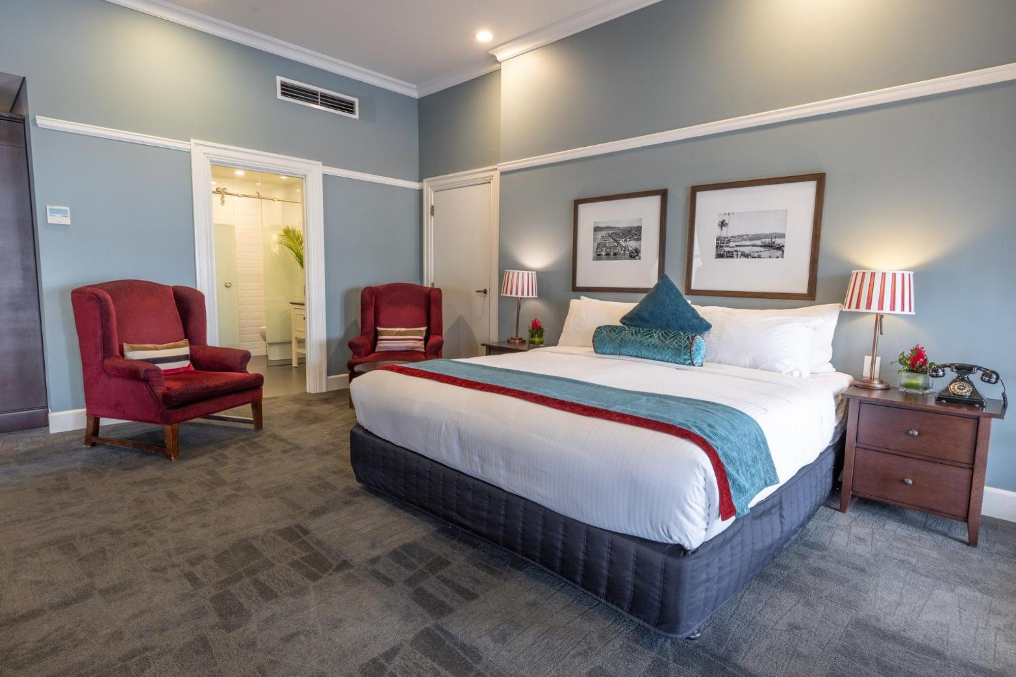 Grand Pacific Hotel 5*