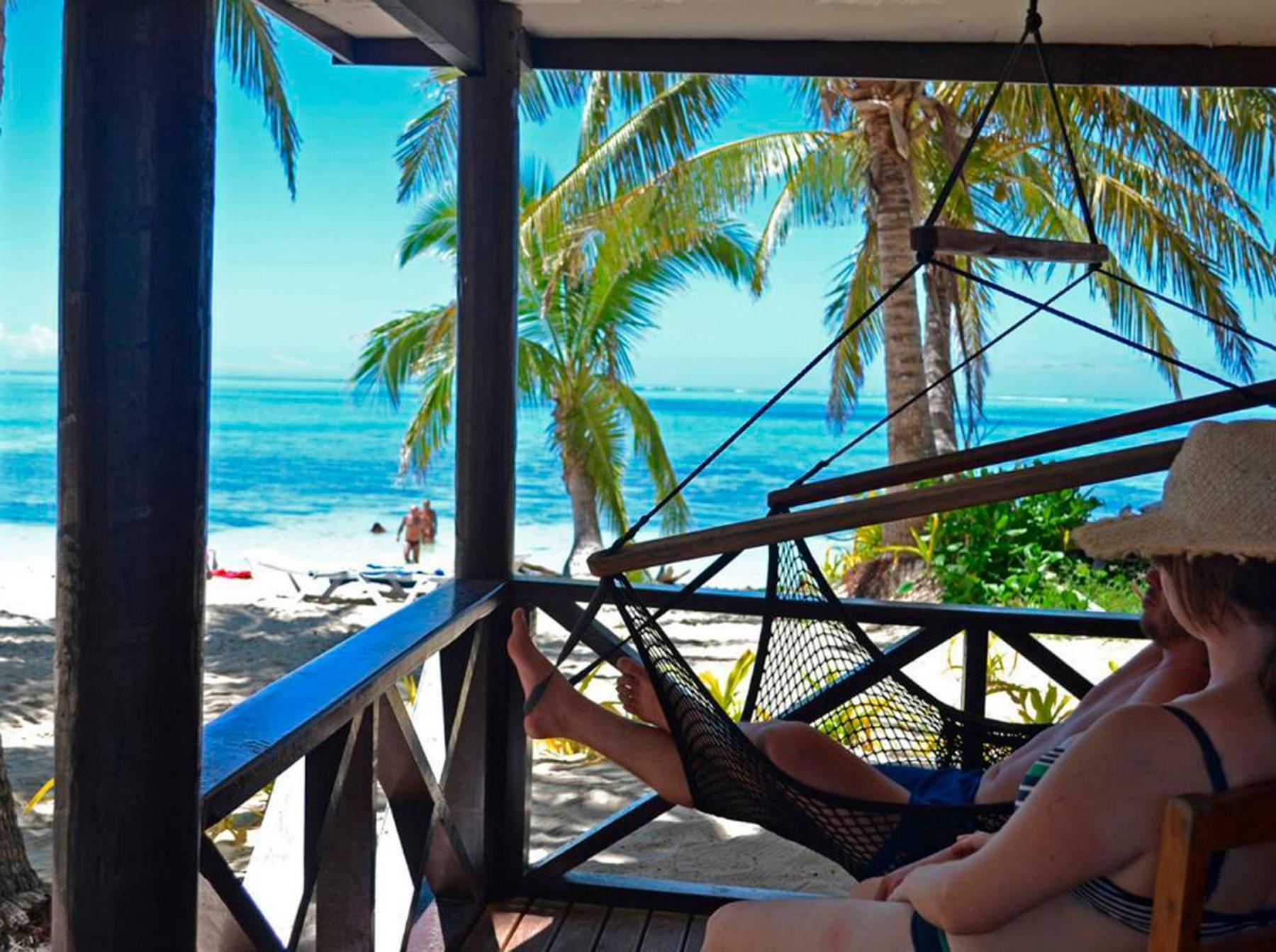 Backpackers And Dive Resort