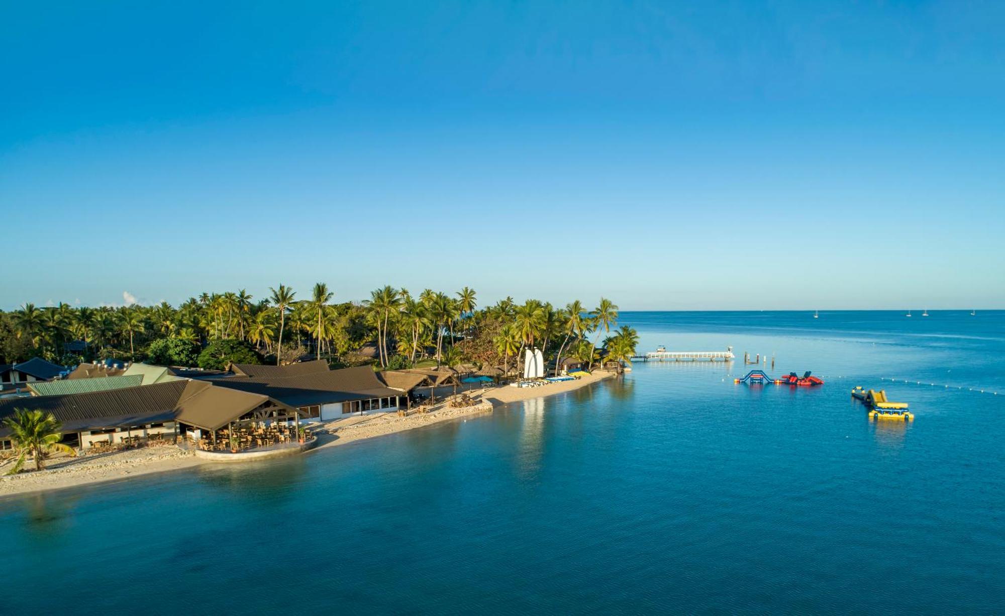 Plantation Island Resort 3*