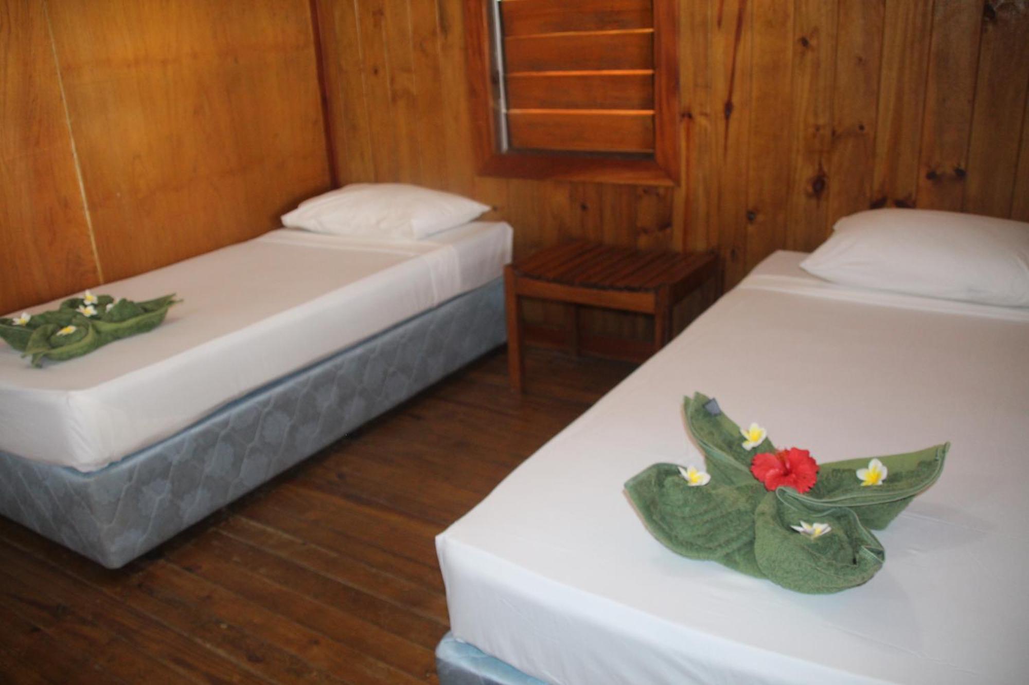 Backpackers And Dive Resort Mana Island